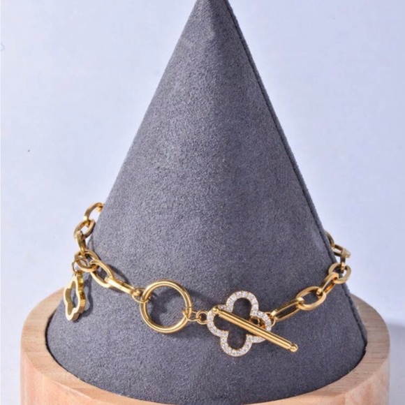 Jewelry - Gold Plated Stainless Steel Clover Rhinestone Bracelet
